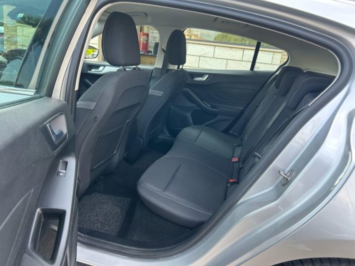 Ford Focus 1.5 EcoBlue 120 CV 5p. Business (10)