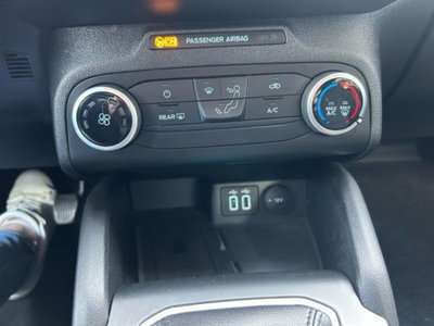 Ford Focus 1.5 EcoBlue 120 CV 5p. Business (14)