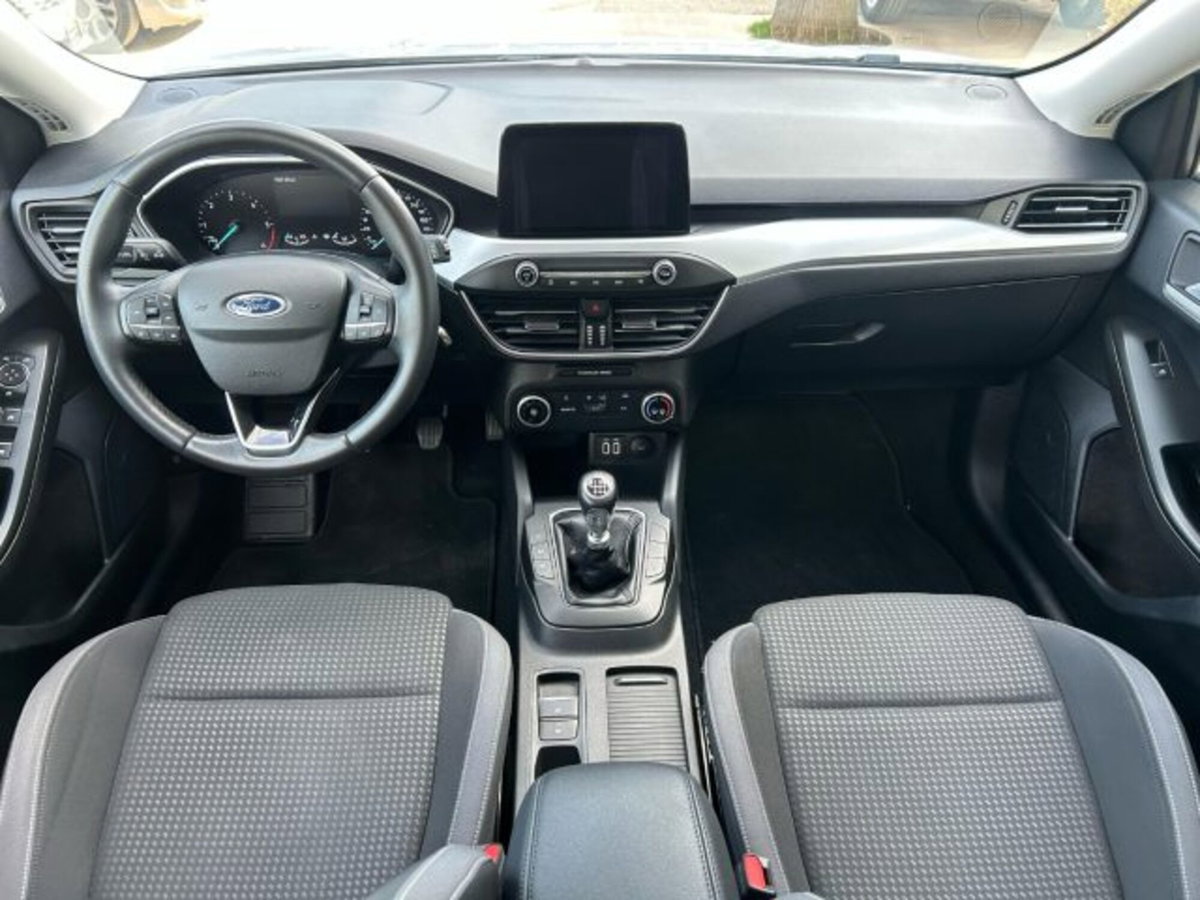 Ford Focus 1.5 EcoBlue 120 CV 5p. Business (9)