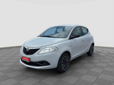 Lancia Ypsilon 1.0 FireFly 5 porte S&S Hybrid Ecochic Gold usata