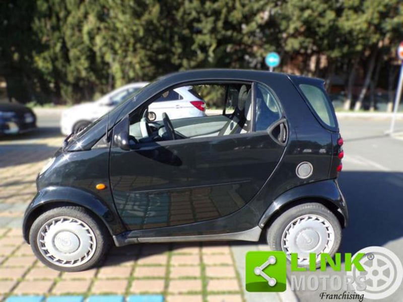smart Fortwo 700 coupé passion (45 kW)