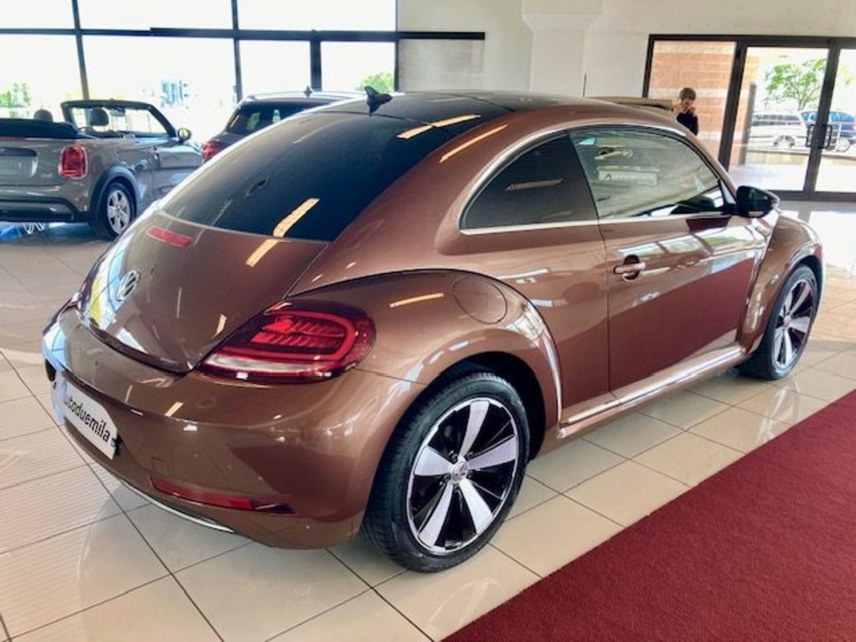 Volkswagen Maggiolino 1.2 TSI Design (4)