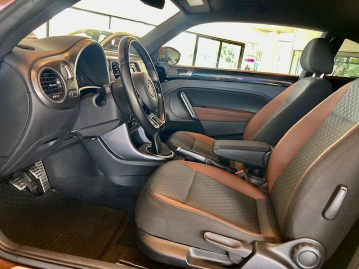 Volkswagen Maggiolino 1.2 TSI Design (7)