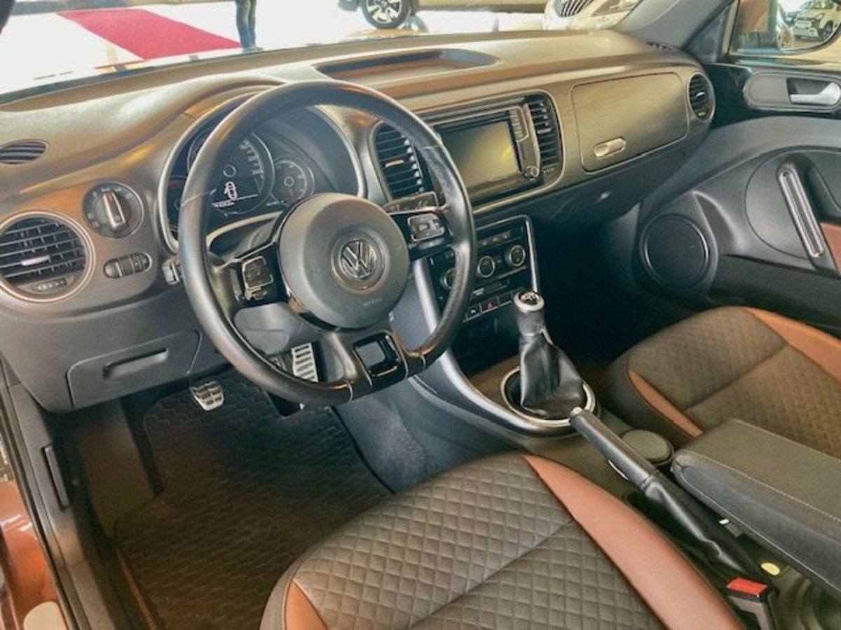 Volkswagen Maggiolino 1.2 TSI Design (8)