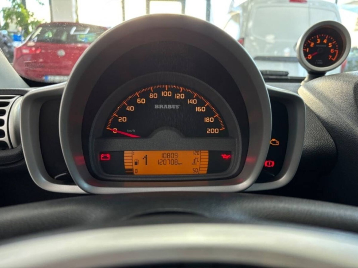 smart Fortwo Cabrio 1000 72 kW cabrio BRABUS (13)