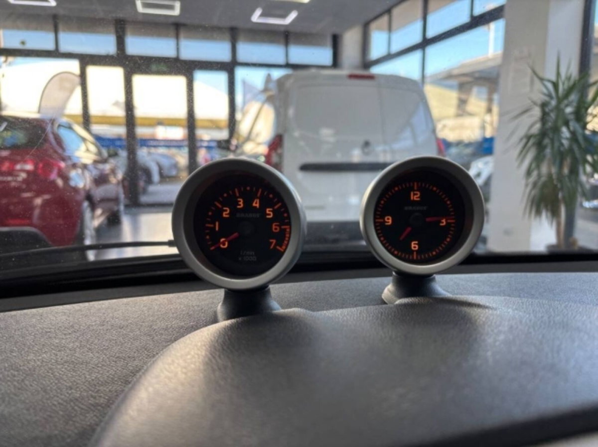 smart Fortwo Cabrio 1000 72 kW cabrio BRABUS (17)