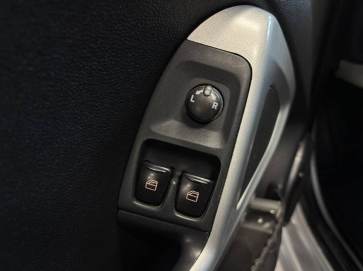 smart Fortwo Cabrio 1000 72 kW cabrio BRABUS (9)