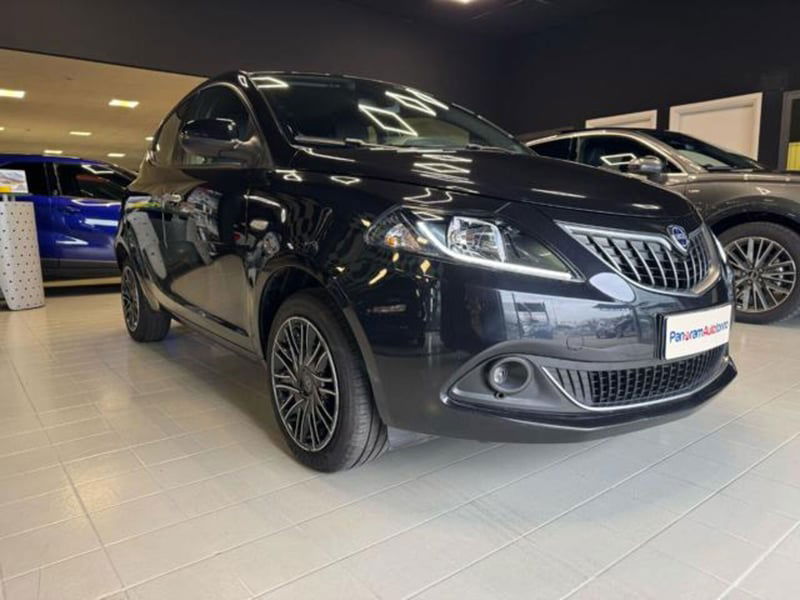 Lancia Ypsilon 1.0 FireFly 5 porte S&S Hybrid Gold Plus