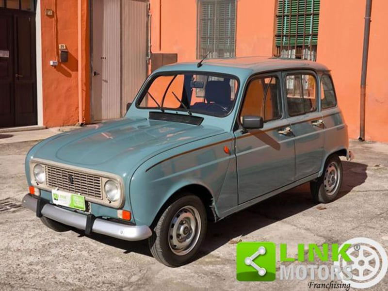 Renault 4 950