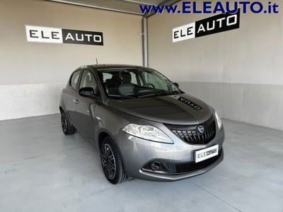 Lancia Ypsilon 1.0 FireFly 5 porte S&S Hybrid Silver Plus usata