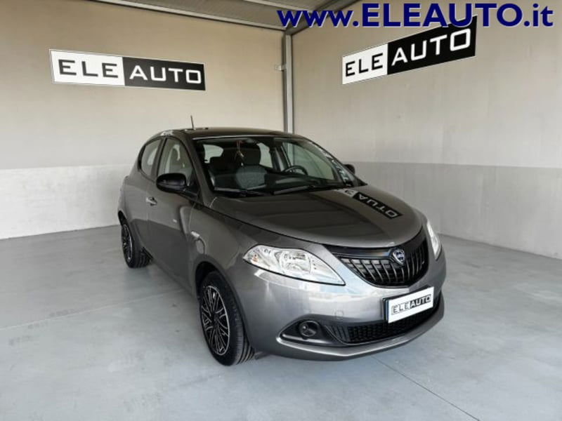 Lancia Ypsilon 1.0 FireFly 5 porte S&S Hybrid Silver Plus