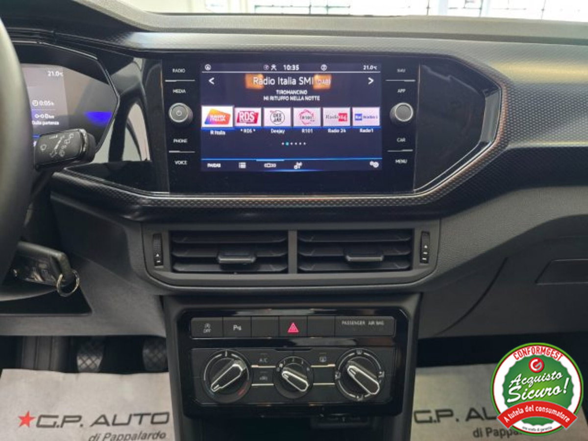 Volkswagen T-Cross 1.0 TSI Style BMT (11)