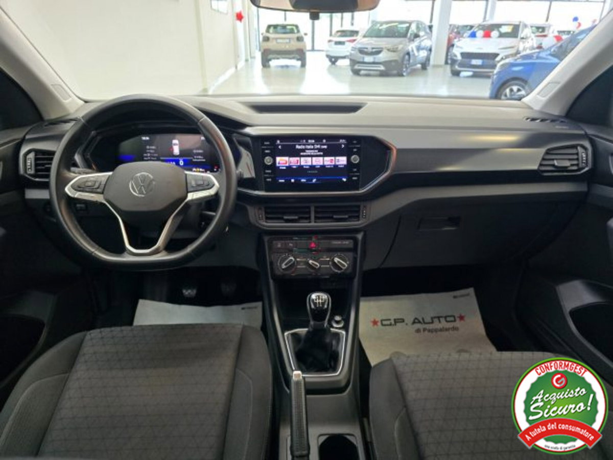 Volkswagen T-Cross 1.0 TSI Style BMT (8)
