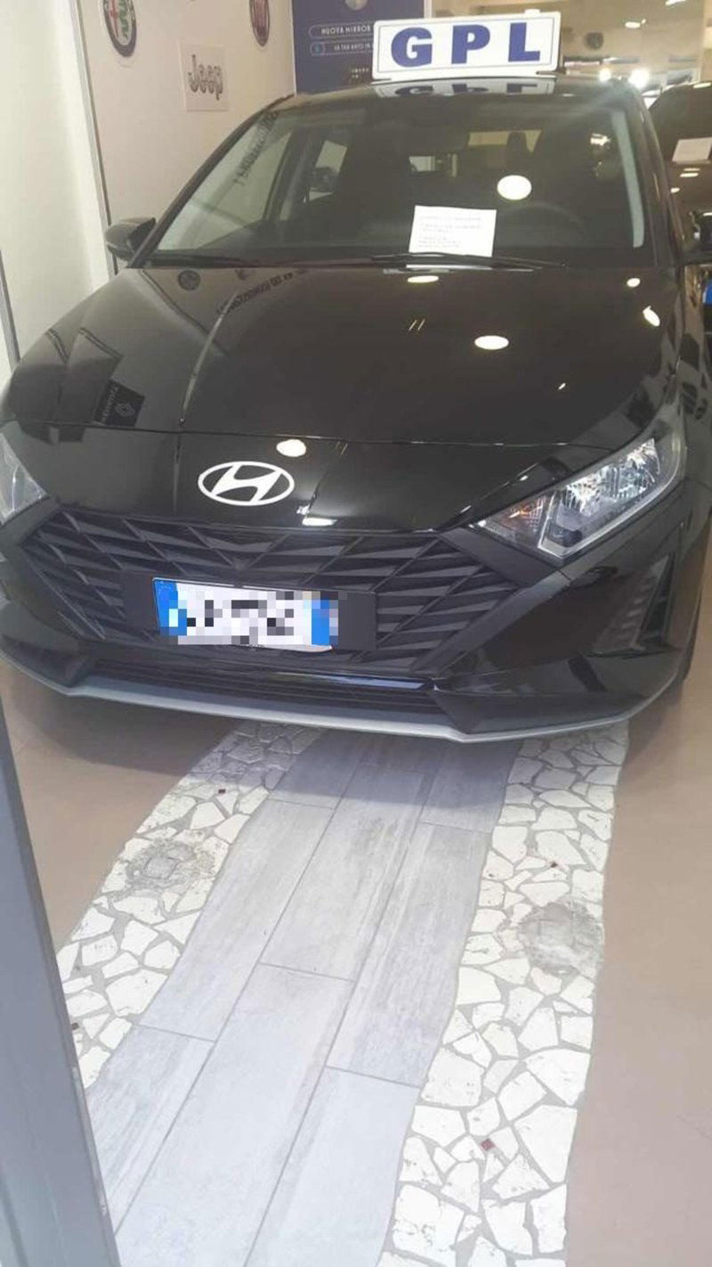 Hyundai i20 1.2 MPI MT GPL ConnectLine