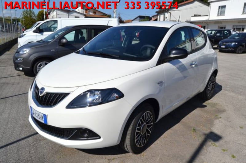 Lancia Ypsilon 1.0 FireFly 5 porte S&S Hybrid Ecochic A. Ferretti
