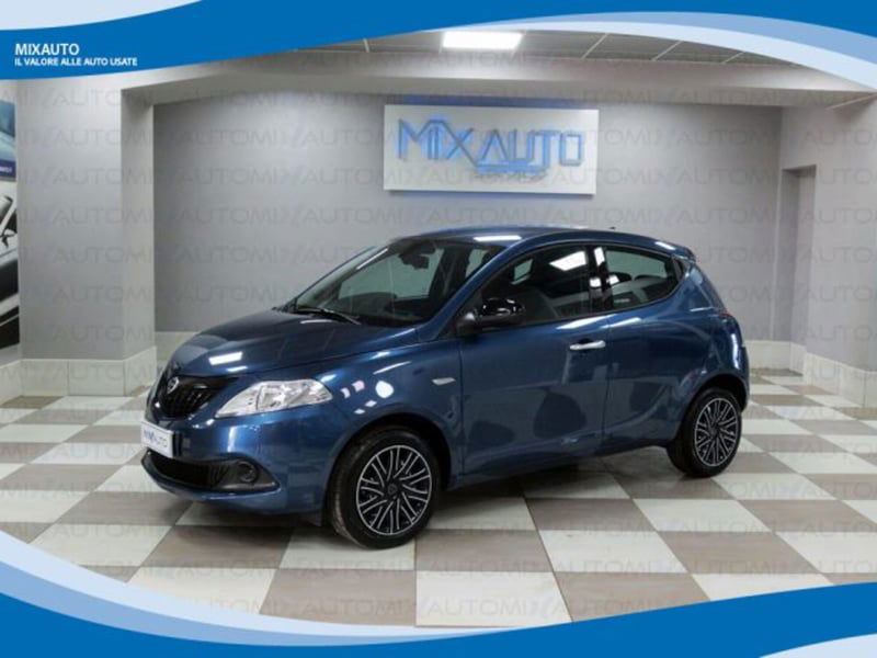 Lancia Ypsilon 1.0 FireFly 5 porte S&S Hybrid Gold Plus