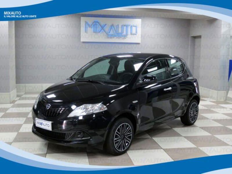 Lancia Ypsilon 1.0 FireFly 5 porte S&S Hybrid Ecochic Gold