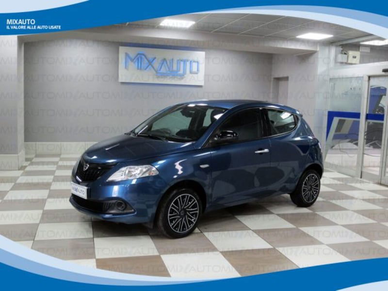 Lancia Ypsilon 1.0 FireFly 5 porte S&S Hybrid Gold Plus