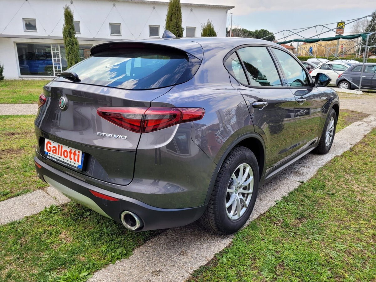 Alfa Romeo Stelvio Stelvio 2.2 Turbodiesel 180 CV AT8 RWD Business (5)
