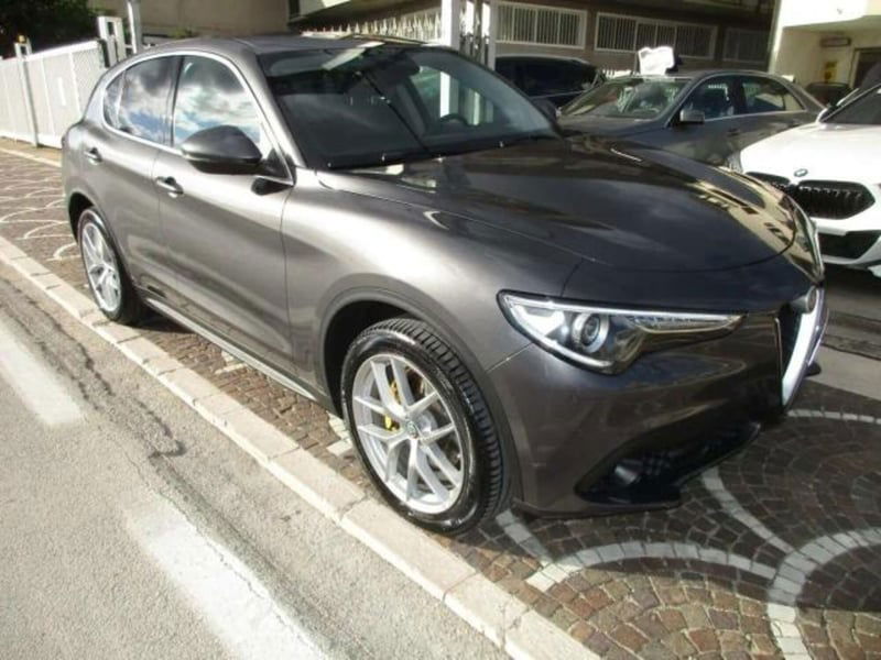 Alfa Romeo Stelvio 2.2 t Intensa Q4 210cv auto