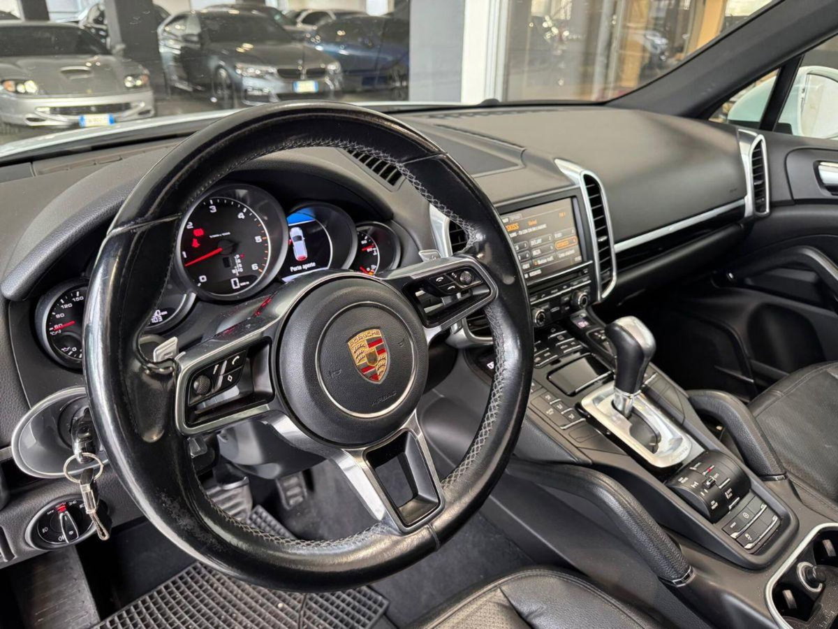 Porsche Cayenne 3.0 Diesel (10)