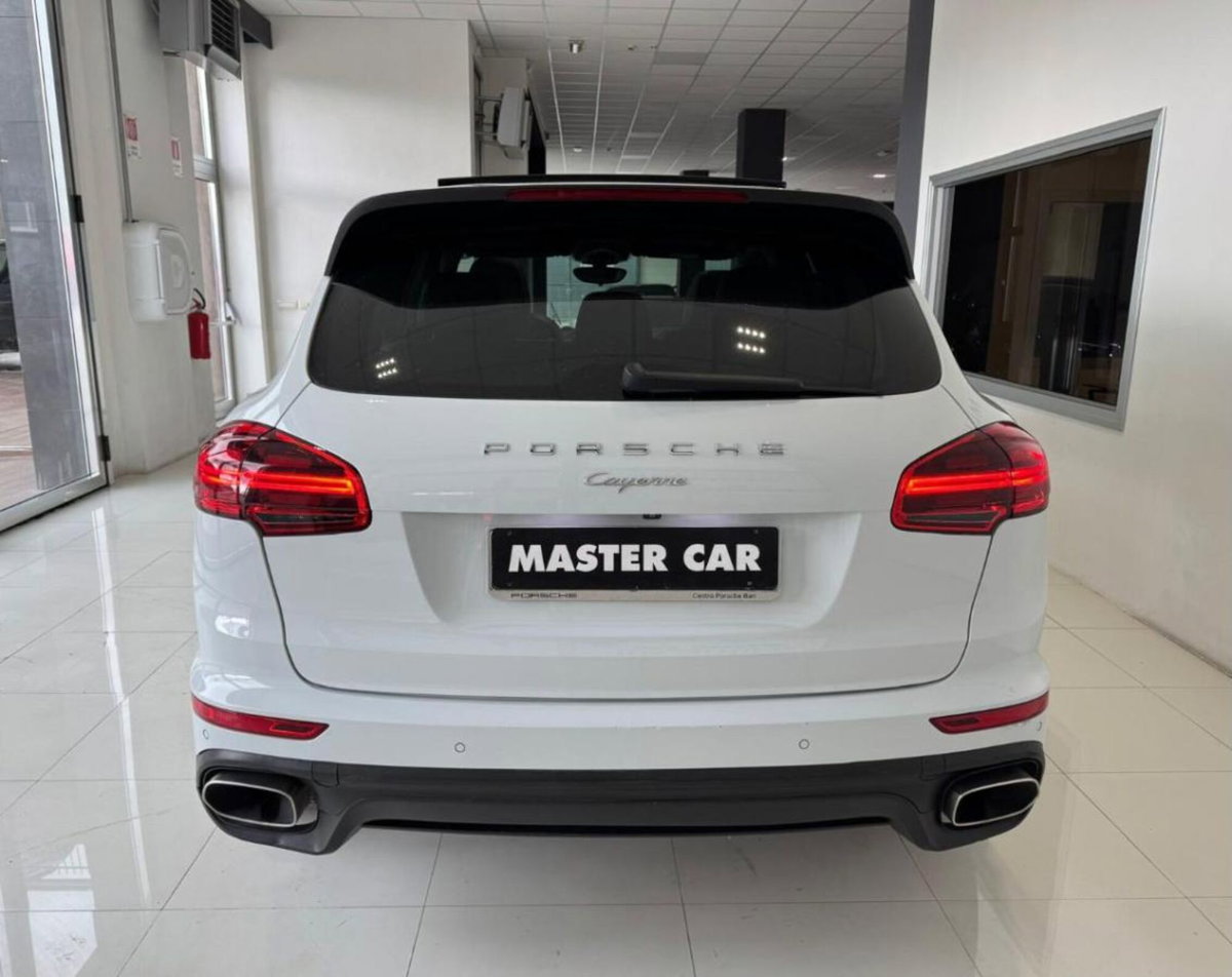 Porsche Cayenne 3.0 Diesel (7)
