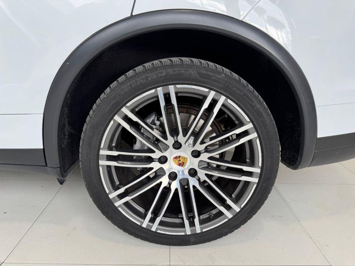 Porsche Cayenne 3.0 Diesel (8)