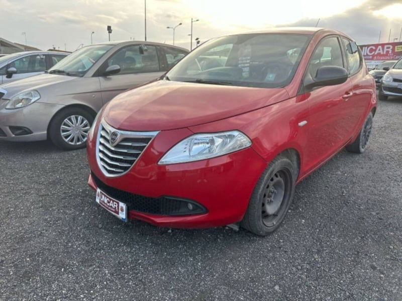 Lancia Ypsilon 1.2 69 CV 5 porte Gold