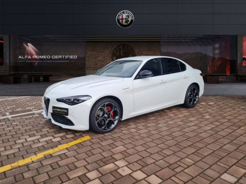 Alfa Romeo Giulia 2.2 Turbodiesel 210 CV AT8 AWD Q4 Veloce