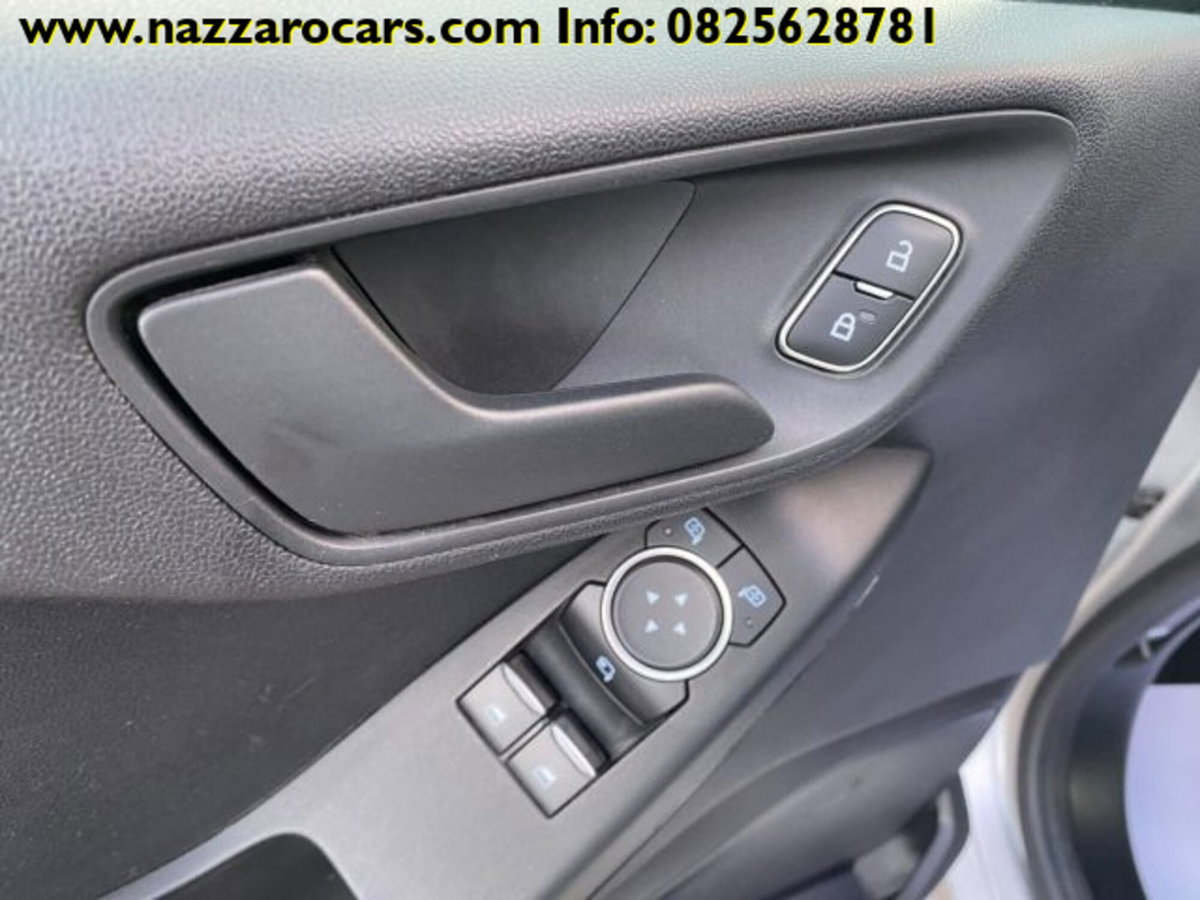 Ford Fiesta 1.0 Ecoboost 95 CV 5 porte Business (8)