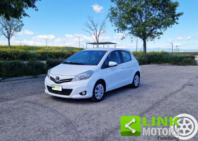 Toyota Yaris 1.0 5 porte