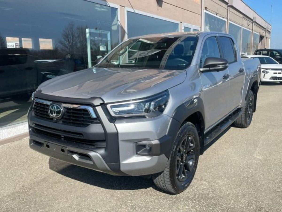 Toyota Hilux 2.8 d-4d 48V double cab Invincible auto