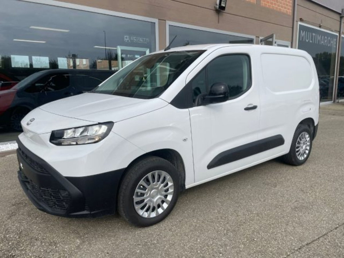Toyota Proace City City 1.2 110 CV S&S PC 4p. Active (4)