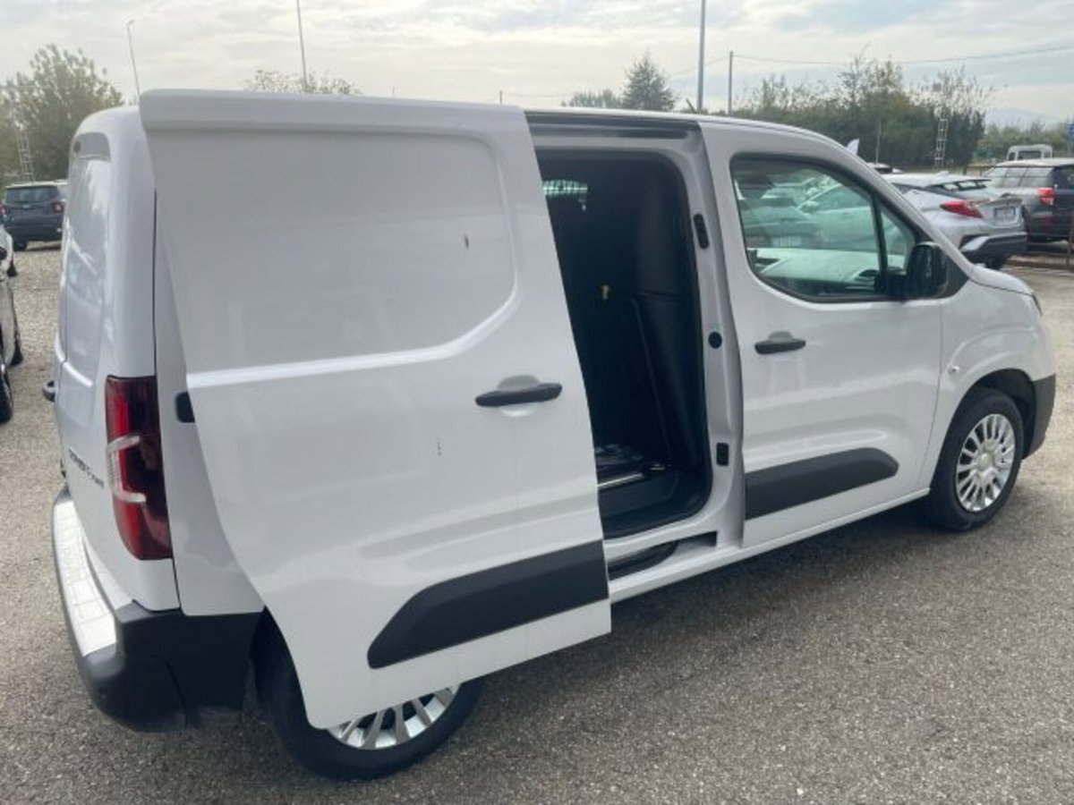 Toyota Proace City City 1.2 110 CV S&S PC 4p. Active (6)