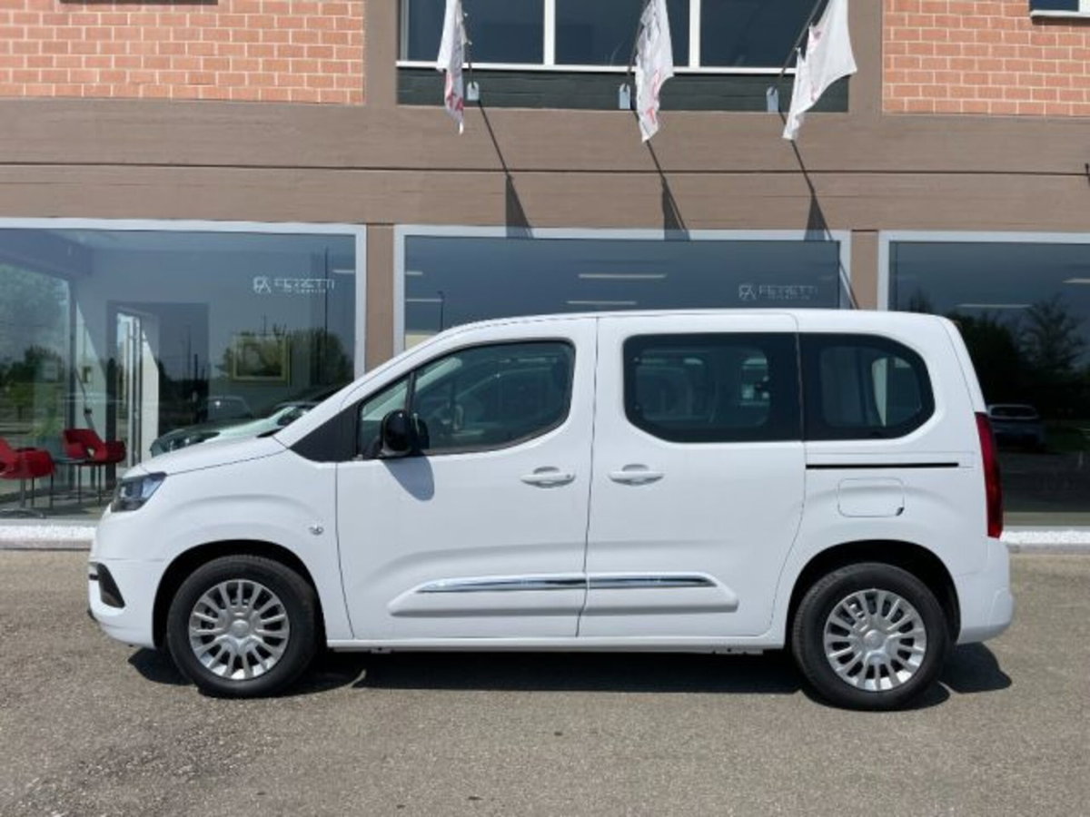 Toyota Proace City Verso City Verso 1.5D 100 CV S&S Short D Lounge (3)