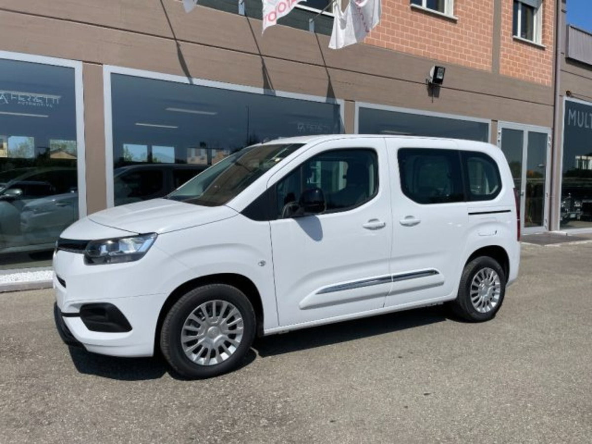 Toyota Proace City Verso City Verso 1.5D 100 CV S&S Short D Lounge (4)
