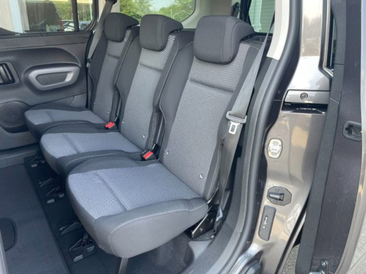 Toyota Proace City Verso Electric City Verso Electric 50kWh L1 Short D Executive (7)