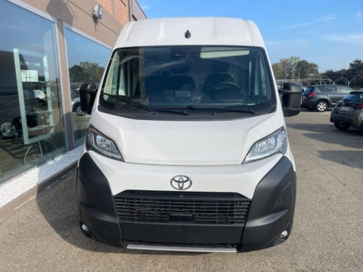 Toyota Proace Max Furgone Max 33 2.2d 120cv L2H2 Business (2)