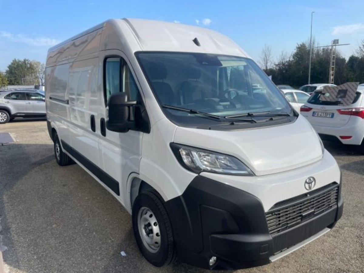 Toyota Proace Max Furgone Max 33 2.2d 120cv L2H2 Business (4)