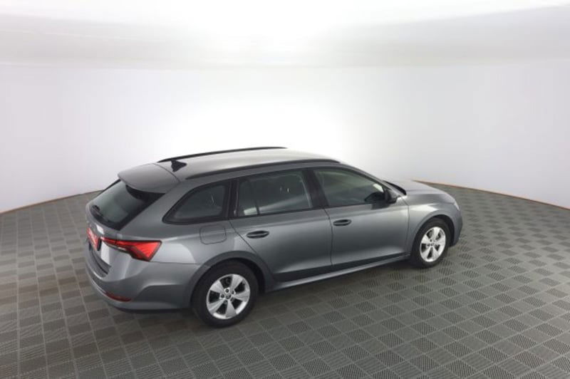 Skoda Octavia Station Wagon 2.0 TDI EVO SCR DSG Wagon Executive