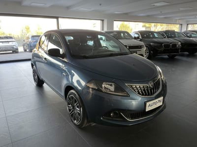Lancia Ypsilon 1.0 FireFly 5 porte S&S Hybrid Ecochic Gold usata