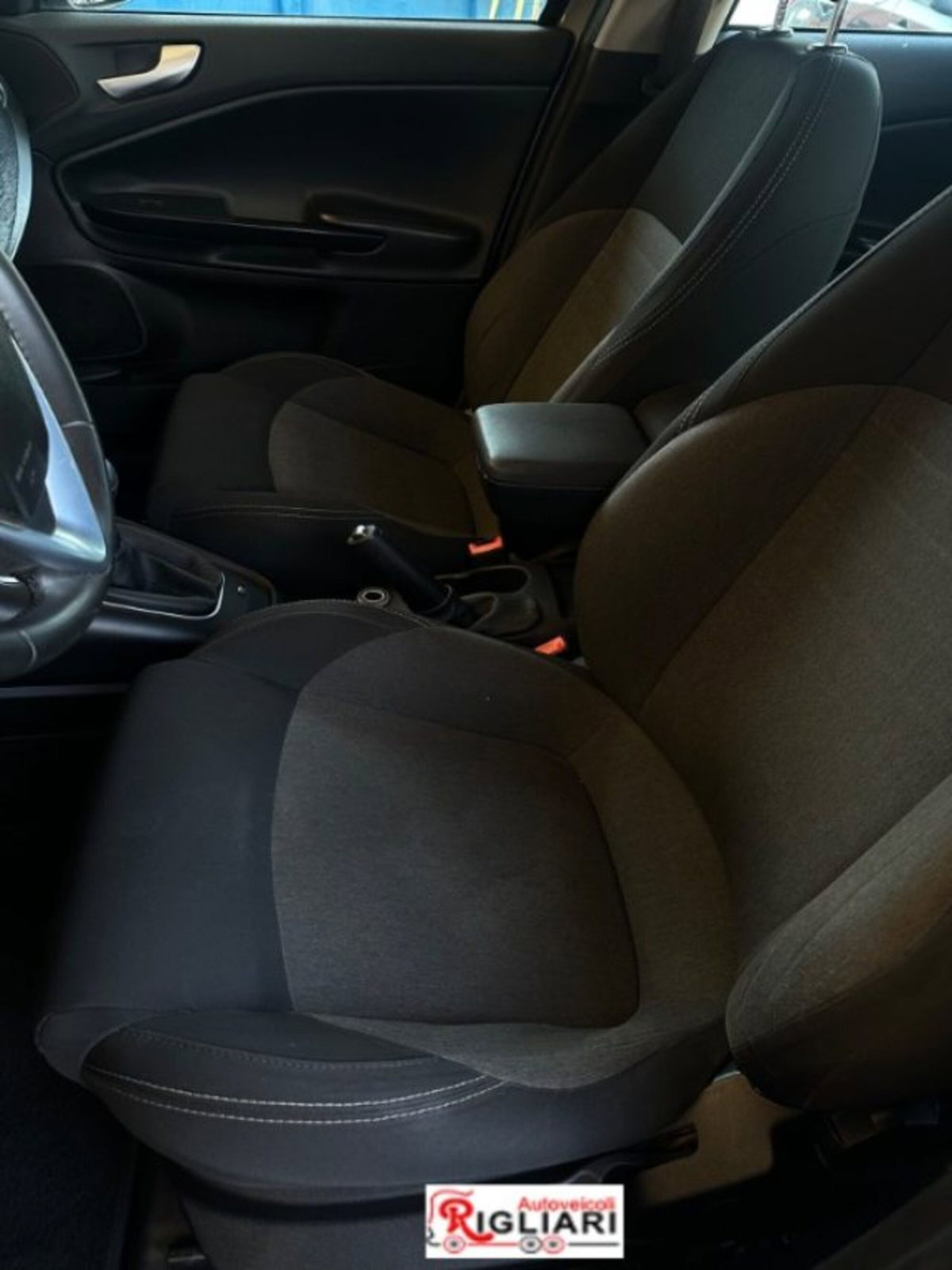 Alfa Romeo Giulietta 1.6 JTDm Super 120cv (16)