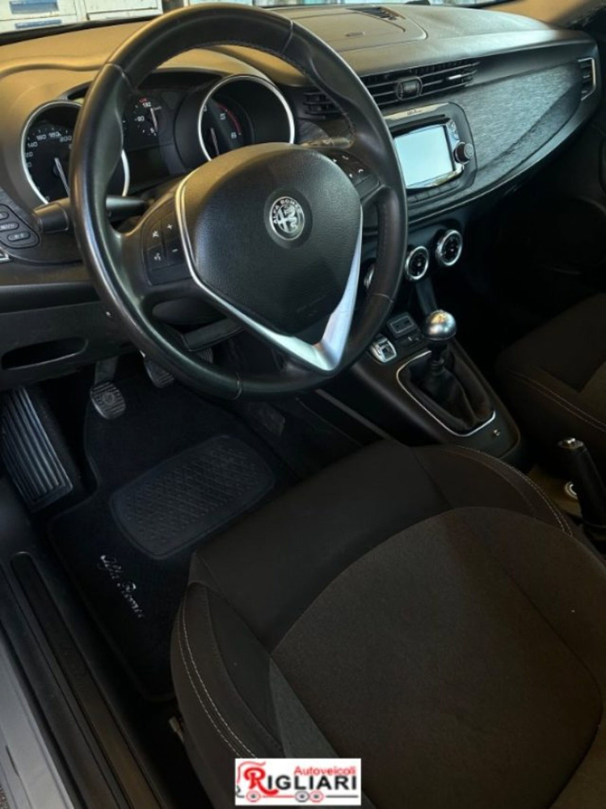 Alfa Romeo Giulietta 1.6 JTDm Super 120cv (17)