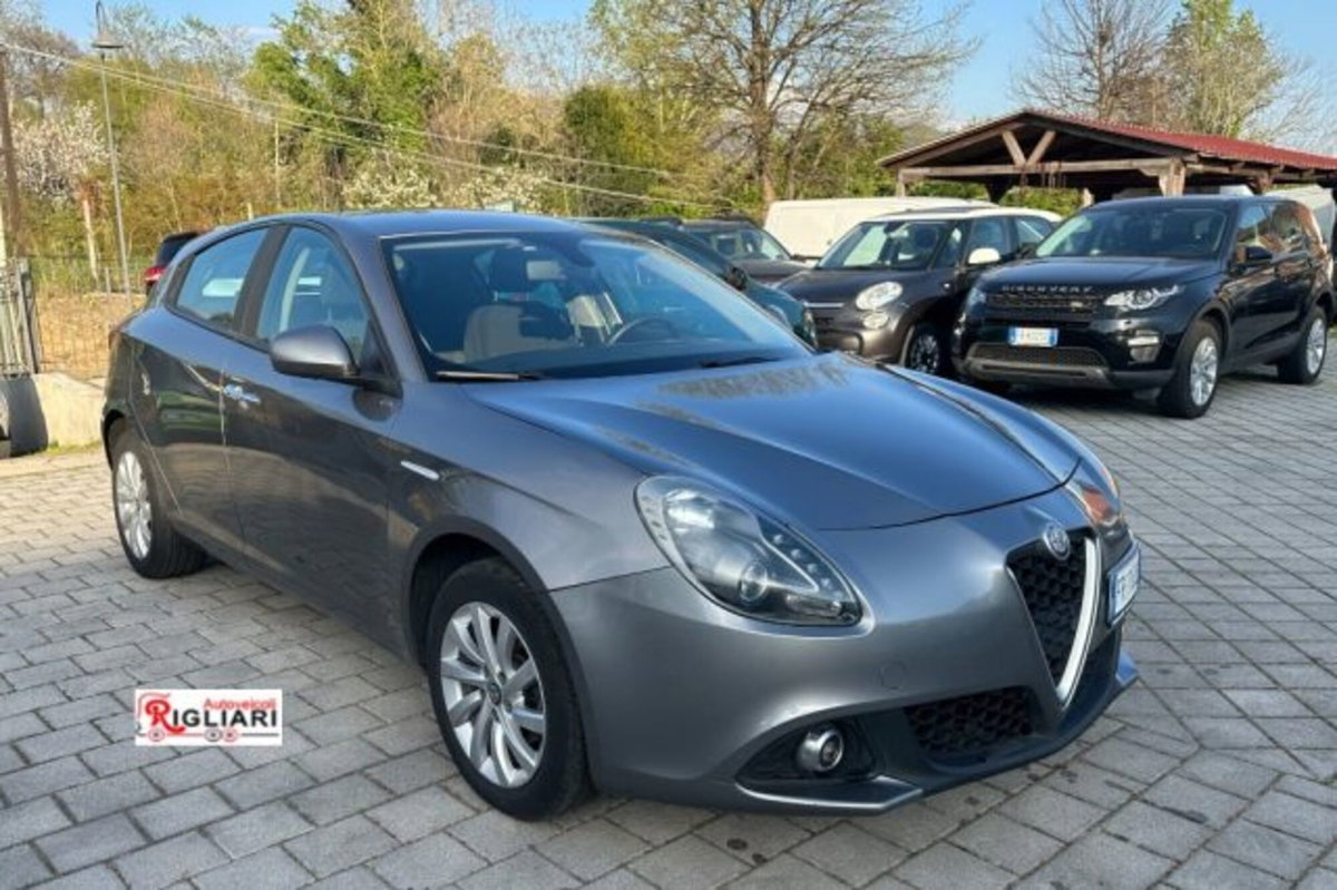 Alfa Romeo Giulietta 1.6 JTDm Super 120cv (8)