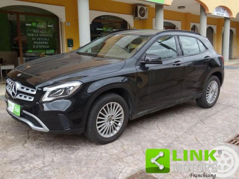 Mercedes-Benz GLA SUV 200 d Premium
