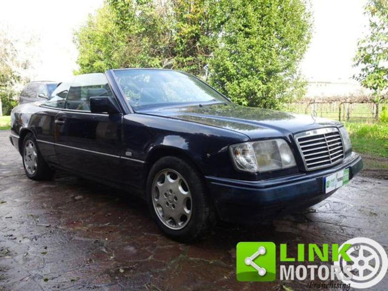 Mercedes-Benz 320 Coupé 320 CE 24V cat Coupé