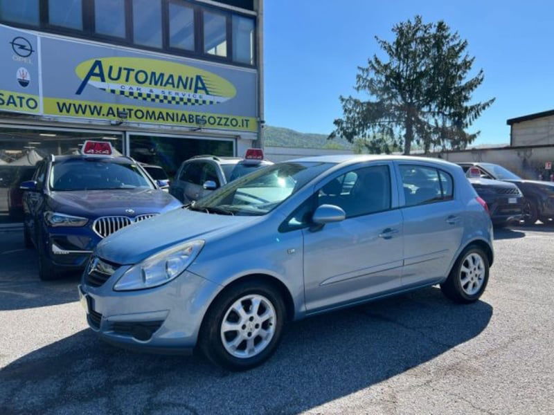 Opel Corsa 1.2 5 porte Cosmo