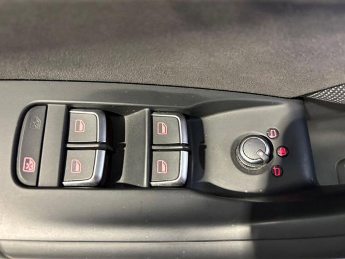 Audi Q3 2.0 TDI 184 CV quattro S tronic S line Edition (13)