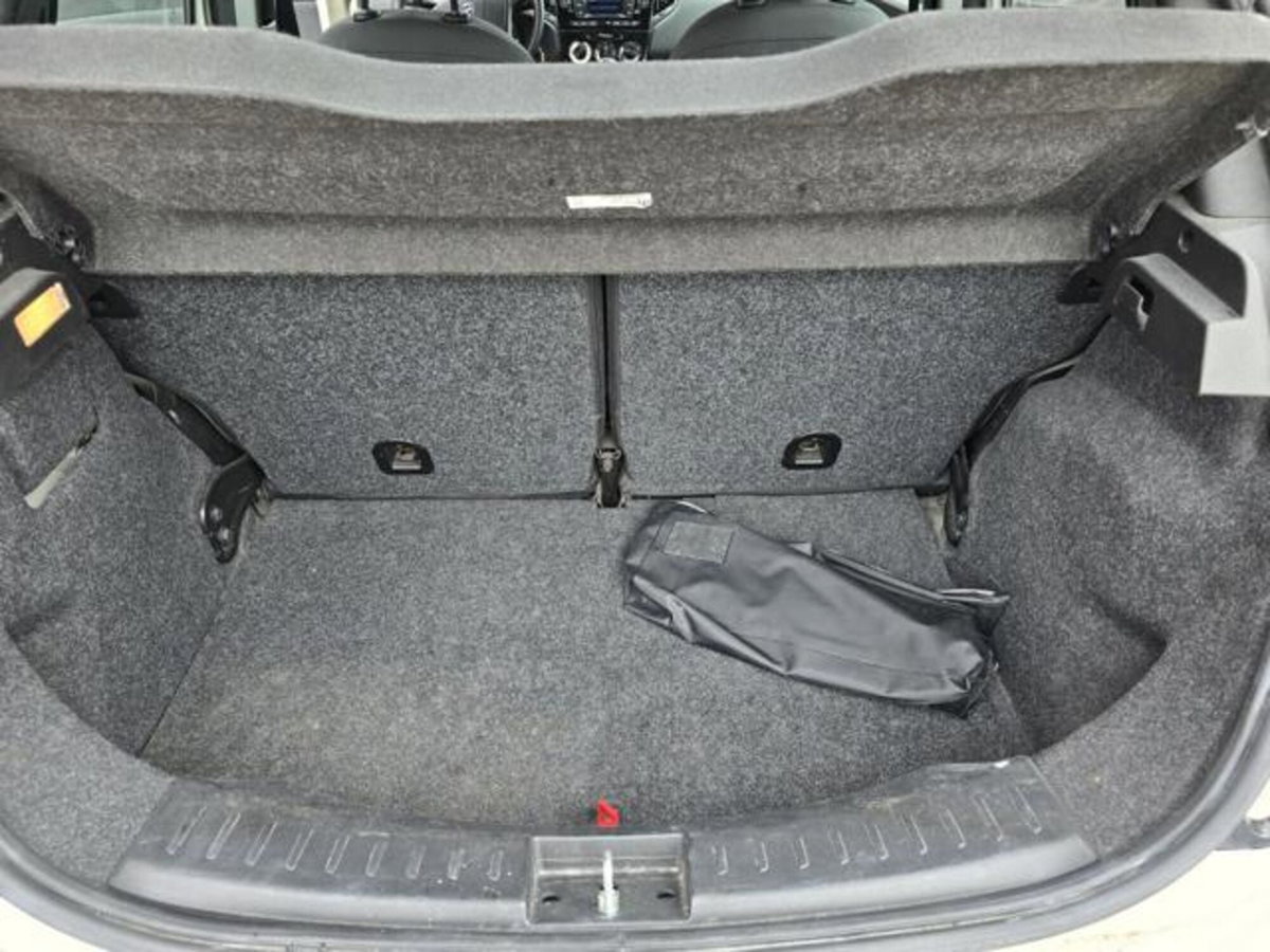 Lancia Ypsilon 1.0 FireFly 5 porte S&S Hybrid Ecochic Silver (7)