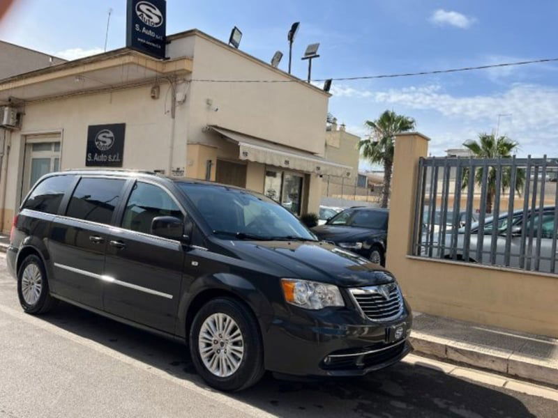 Lancia Voyager 2.8 Turbodiesel Platinum 163 CV